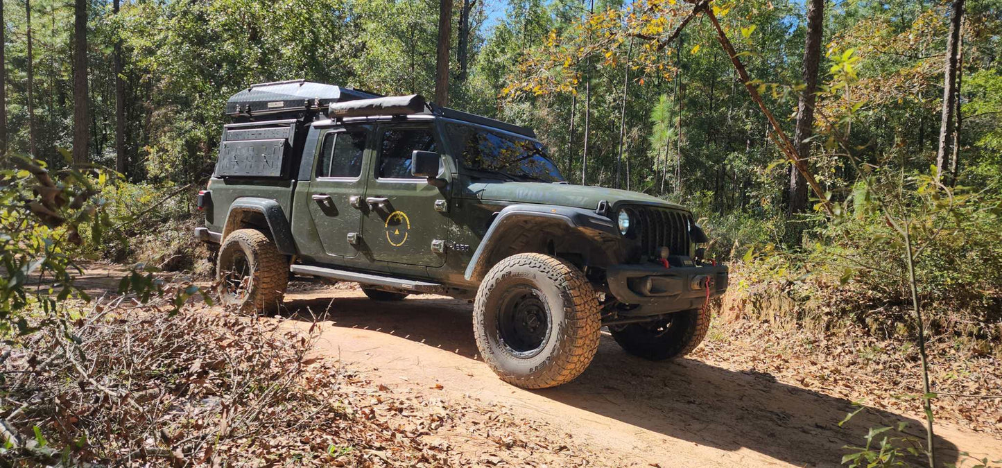 TUFF STUFF® OVERLAND STEALTH BLACK OPS SERIES™ ALUMINUM SHELL RTT, BLACK