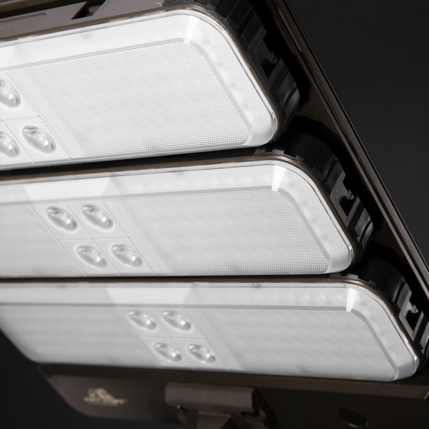 TUFF STUFF® OVERLAND TITAN 12" SOLAR FREESTANDING LIGHT