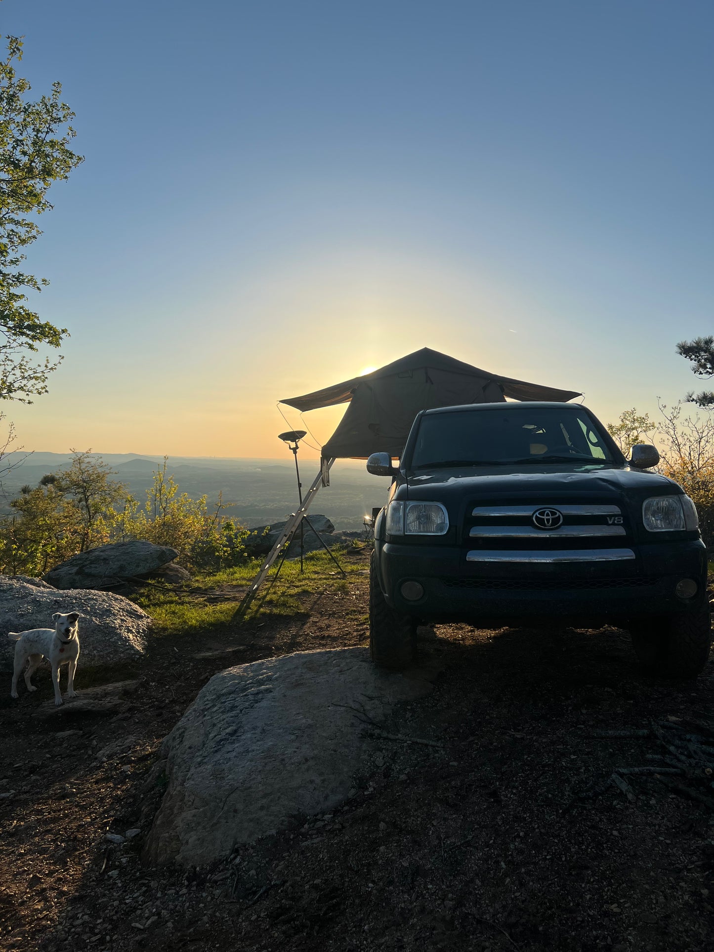 TUFF STUFF® OVERLAND HALO 9.75" SOLAR FREESTANDING LIGHT WITH SPEAKER