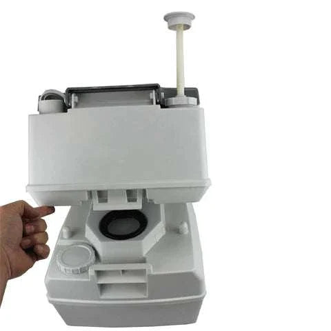 TUFF STUFF® Overland 5 gallon flushable portable toilet with removable holding tank for outdoor use.