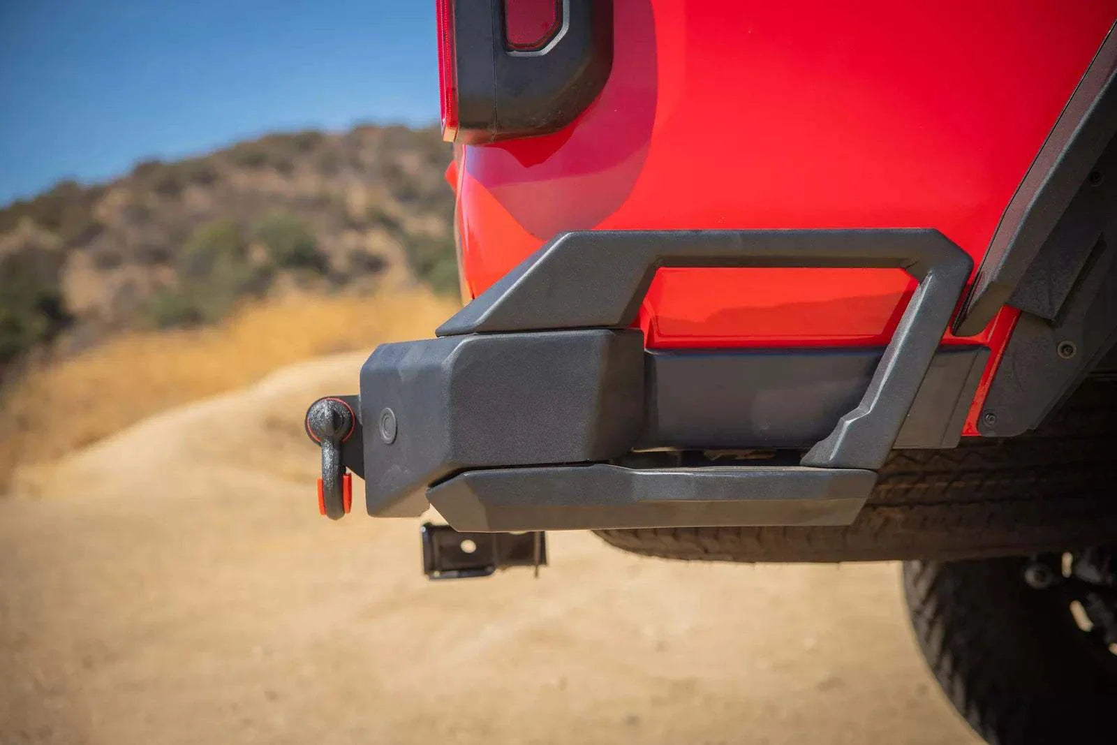 2019-2024 Jeep Gladiator JT bumper step fitted on vehicle, enhances access and style.
